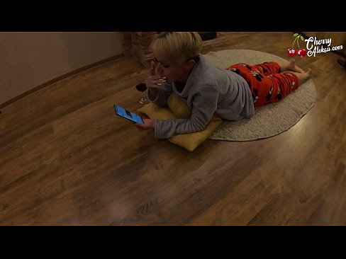 ❤️ Šialená blondínka fajčí obrovský penis a skáče na ňom - análny sex ❤❌ Porno na nás sk.pornolymp.ru